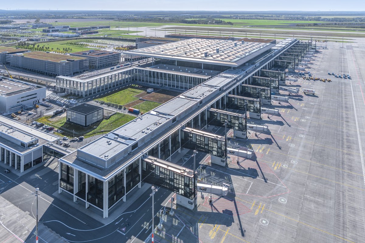 Finally🙌: All preparations have been made for the BER on October 31st 📆
You can find more information here on #wingmag⏩⏩
https://t.co/wSs12Ol0iU
#airport #aviation #aviationdaily #wingmagapp https://t.co/JaeHmlkSsO