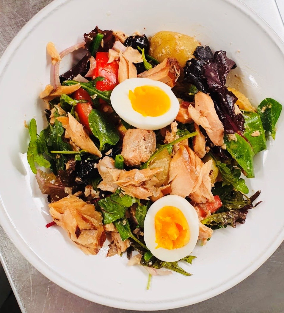 The Victoria Arms tweet media