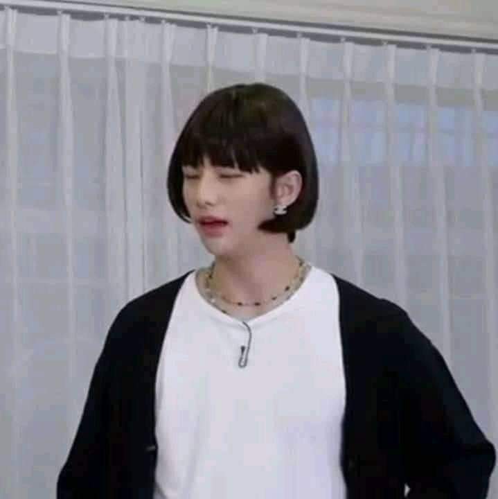 😹