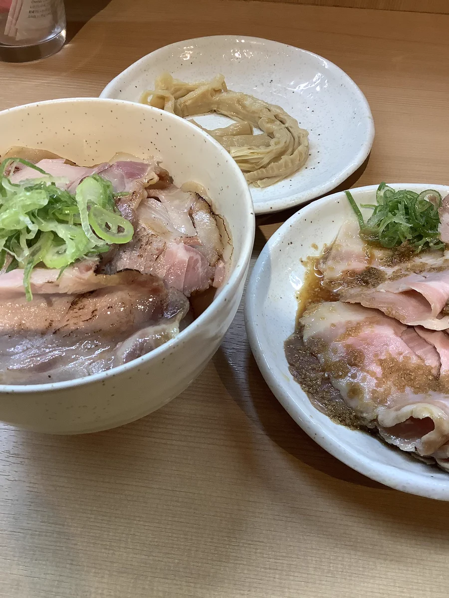 下野紘さんのお気に入りメシのご紹介！白飯のおかずなるチャーシュー！