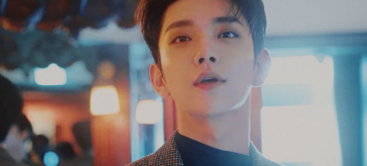 shuailormoon's tweet photo. do you ever just look at joshua hong and just go .......... damn. 🥵 https://t.co/xhdeTSiBJw