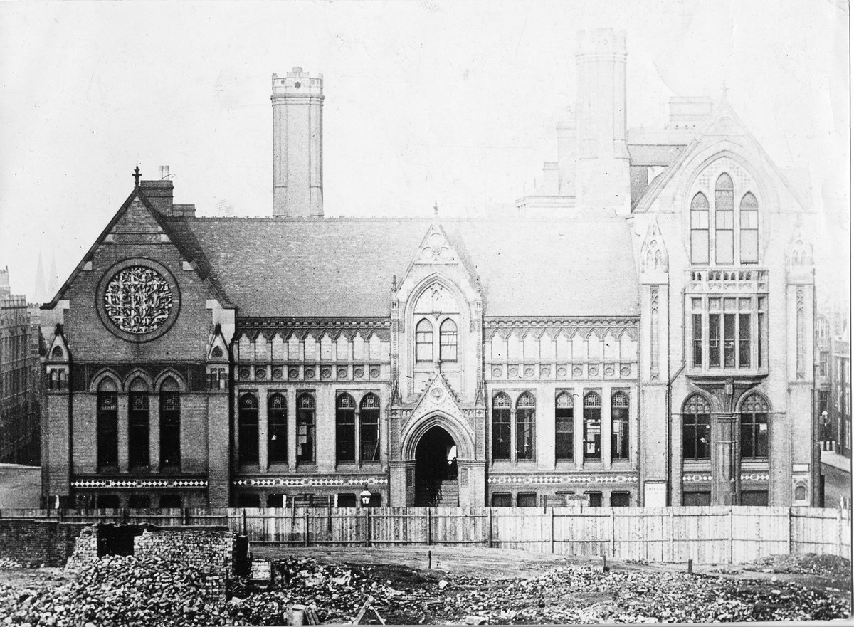 MyBCU's tweet photo. Early 1900s                 2020
How it started:            How it’s going:

@margaretstreet edition
📷 Sam Flynn https://t.co/Sr2GMWcH3O