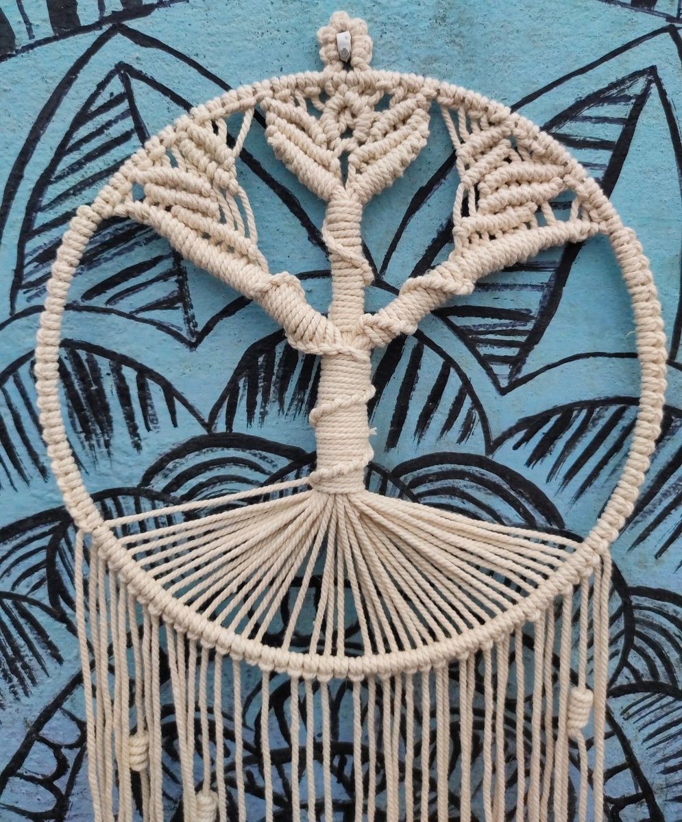 chaiplease_'s tweet image. So here&apos;s my first attempt to Making macrame &quot;Tree of life&quot; it symbolizes spiritual power provided by the Universe. 
Ngl I was pretty proud of myself 🌸