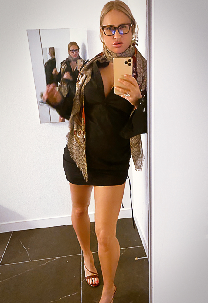 AMLosique's tweet photo. I’ve been so busy lately I totally forgot to share some major news with you all. On the spot, I officially announce I will be launching yet another adult TV channel #VixenTV on Feb 18th. 🎉😊 #Vixen #Tushy #TushyRaw #Blacked #BlackedRaw #Deeper #BossDayEveryDay https://t.co/QxeqGMD4BH