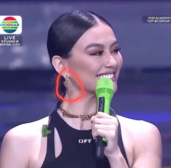 Ridone_D24Q's tweet photo. Keren Anting @agnezmo "Bhinneka Tunggal Ika"

Vote AGNEZ MO di MTV EMA
https://t.co/3RolRto8K6

AGNEZ MO POPA 👍👍 https://t.co/7tSR0bAswD