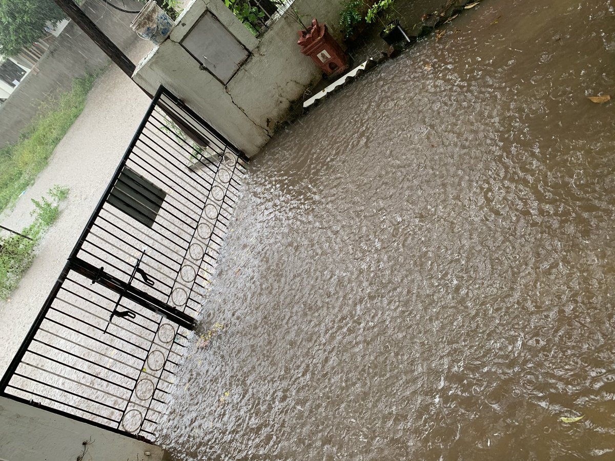 rohitpath's tweet photo. @commissionerabd When can we expect rescue team to clear the water logging ? https://t.co/sEGhmOVO5T