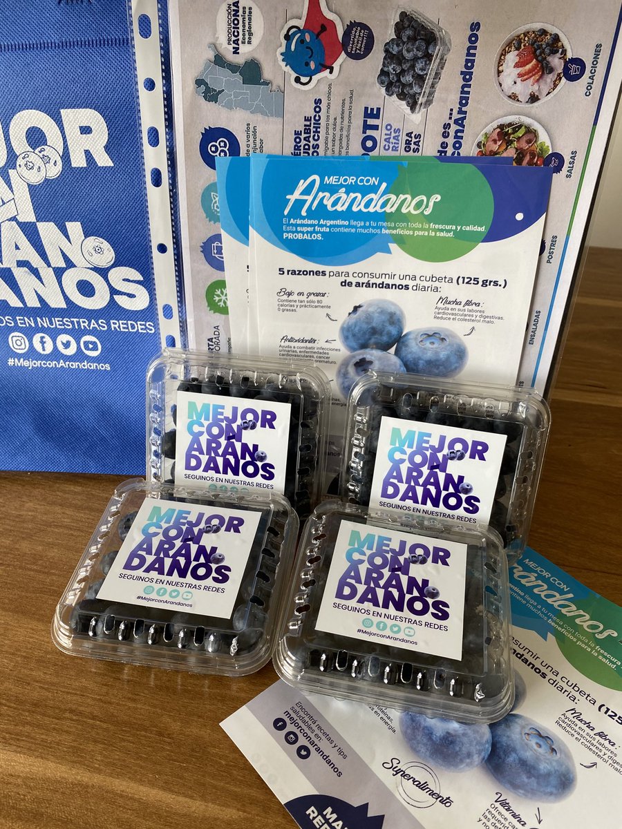 #MejorconArandanos !!! Gracias ABC Argentinean Blueberry y Capab!!! Delicioso obsequio, lleno de propiedades! Gran fruta de pequeño tamaño! Gran aporte al país en producción y comercialización 🙌