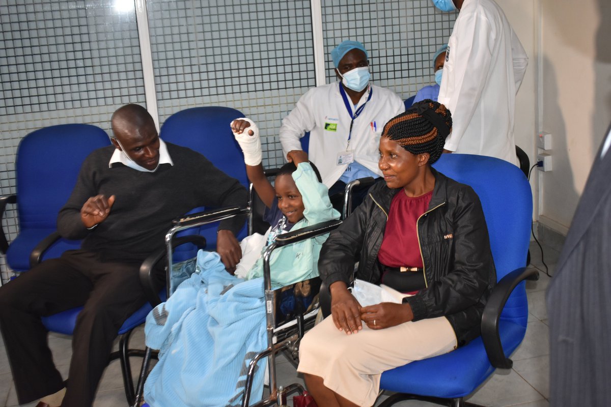 KNH DOCTORS SUCCESSFULLY RE-ATTACH 7-YEAR OLD'S SEVERED HAND
Specialists at KNH have once again successfully re-attached the hand of a 7-year-old boy. Young Benevolence Iticha got his hand accidentally chopped off by a chaff cutter machine on 4th October 2020.  <a href="/kamurie1/">Kamuri E. N</a> <a href="/CeoKnh/">CEO KNH</a>