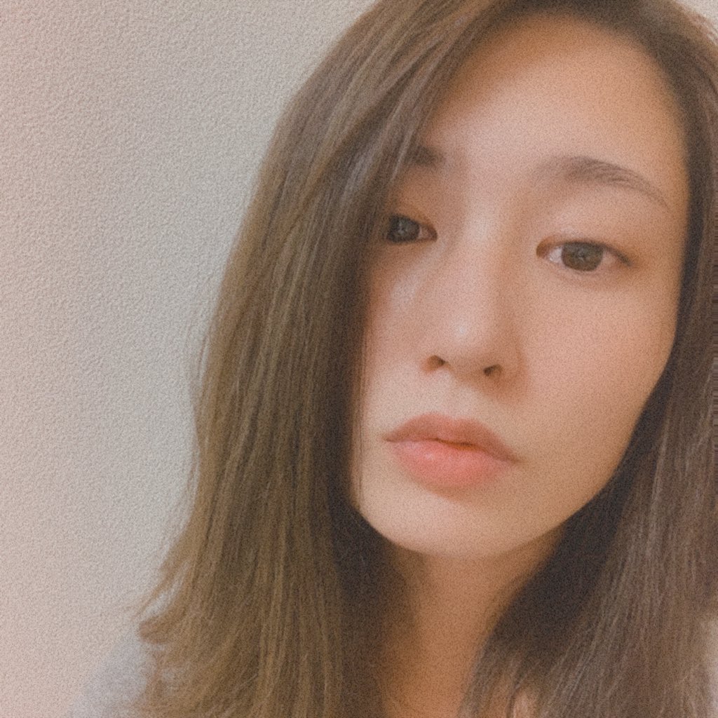 あなたはどっち派?🖤🤍
#natural #暇 #寝る前にパシャリ
#どっち派 #元 #shadowlights #シャドウライツ https://t.co/91O2uasah4