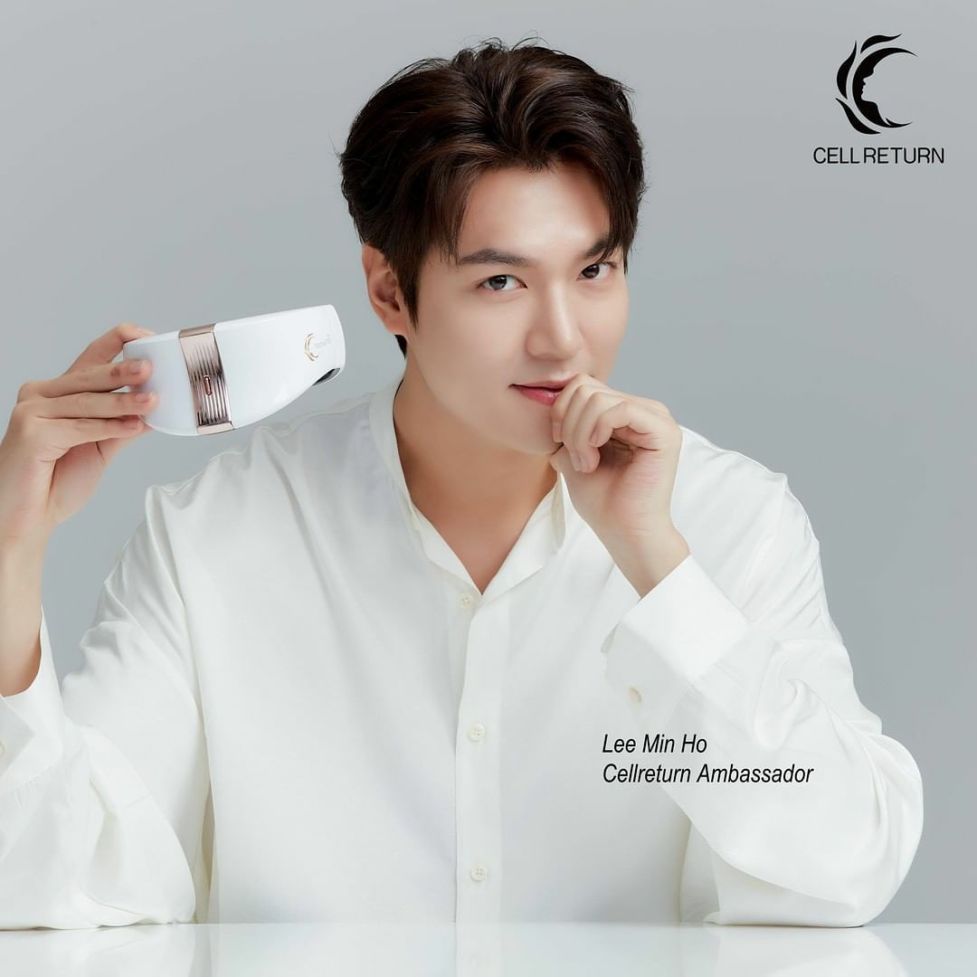 ParadiseMino's tweet photo. [Lee Min Ho]
CELLRETURN Neckle RAY for your beautiful neckline.
ActorLeeMinHo 
@actorleeminho 
#leeminho #cellreturnasia 
#AlwaysWithLeeMinHo
#actorleeminho #이민호 
#李敏镐 #イミンホ https://t.co/qzMf01J6VE