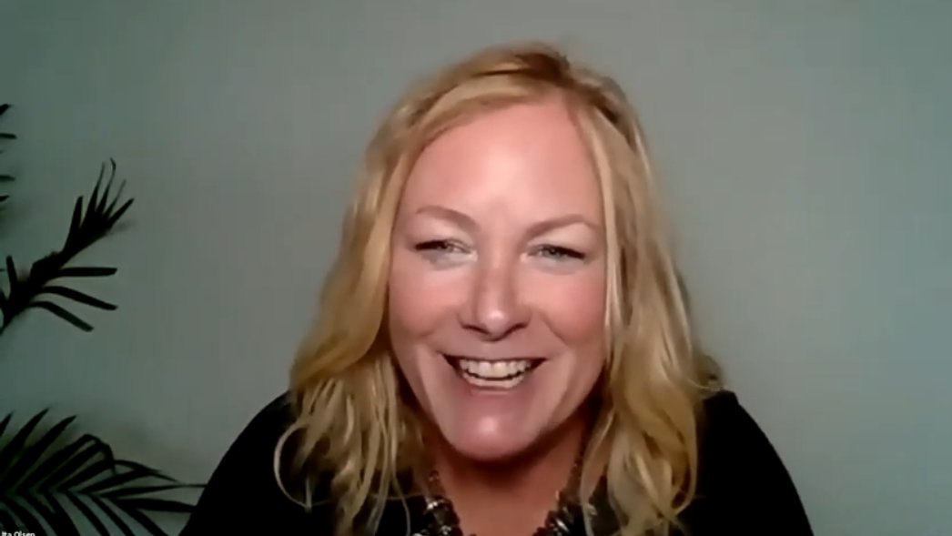 ConveyClearly's tweet photo. You can watch the replay of The Persuasive Speaker here:

https://t.co/lzwrehjfXH

#Persuasion #HowToBePersuasive #SoundIncredible #Authoritative #Credibility #webinar #persuasivespeaker #SpeakerCoach https://t.co/Tyv4K7GTq1