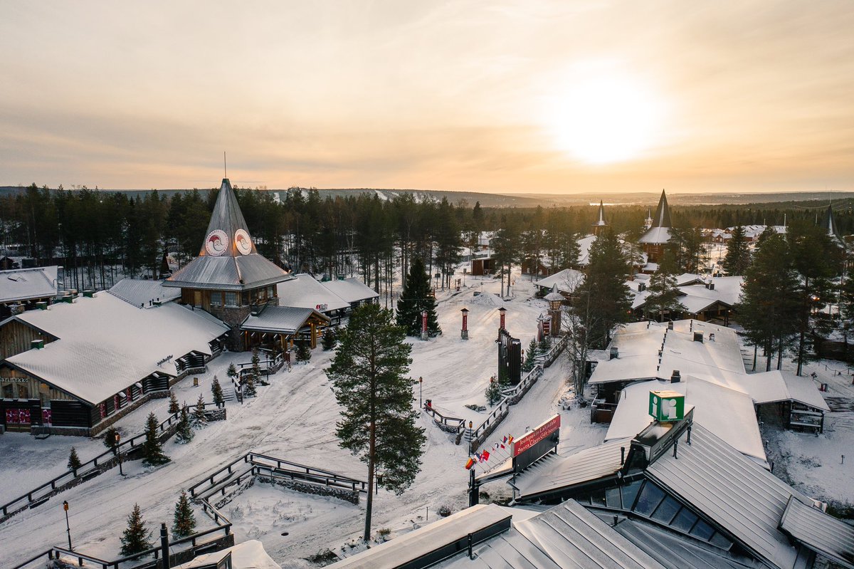 allaboutlapland's tweet photo. Rovaniemi looks amazing right now with all the snow! More is coming as we speak! :) #Lapland #Finland https://t.co/59nk3PBU1T