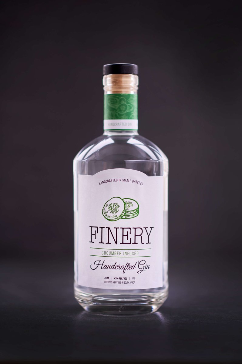 FineryGin's tweet photo. Sweltering #summer lunches can only be enjoyed with a cold, zesty glass of #CucumberGin and tonic. The classic combination that stays true to its following. #Relax under shady palms, with a frosted glass in hand.#FineryGin #SupportLocal https://t.co/vLcCmyaVcp