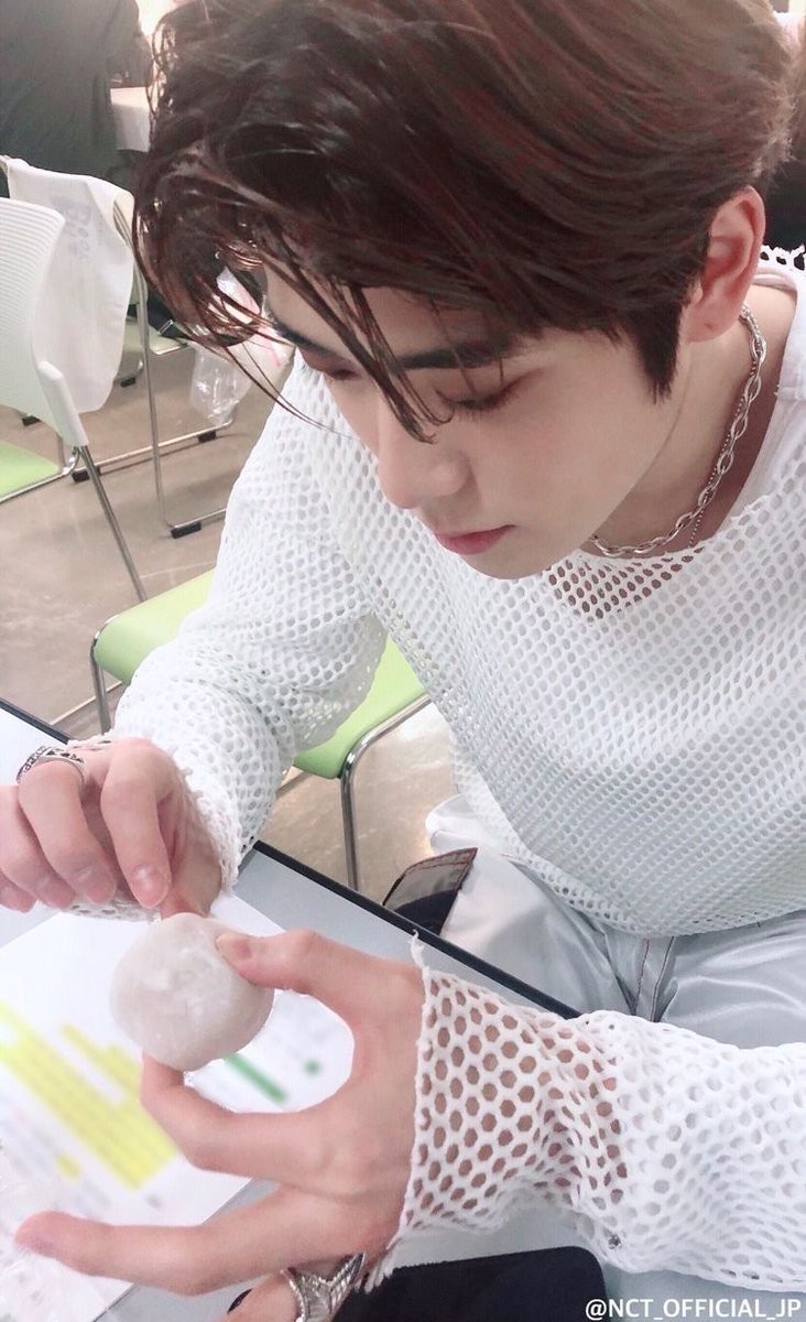 hourly jaehyun tweet media
