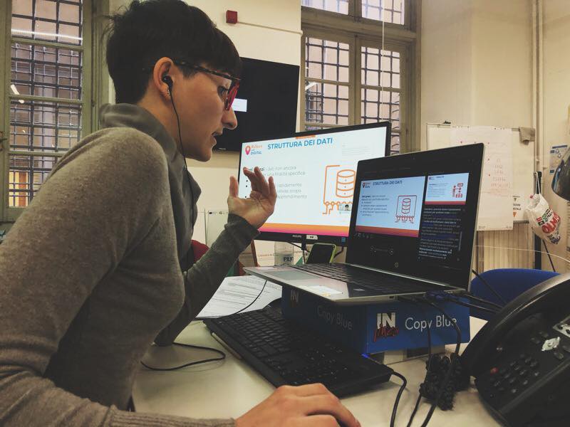 pidgenova's tweet photo. Diamo il via al secondo step di #ReStartwithDIGITAL con il primo giorno di corso introduttivo sulle #tecnologieabilitanti con docente la nostra Serena! #DigitalTransformation @gecamcom @PID_CamCom https://t.co/ZOY13Y8DQb