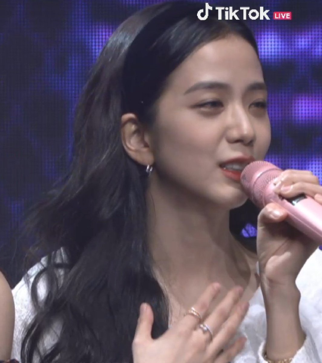 ActressJisooPic's tweet photo. JISOO on Today's Tiktok Stage

#TiktokStageWithBLACKPINK
블랙핑크 지수 #블랙핑크 #지수
#JISOO #BLACKPINK  @BLACKPINK https://t.co/PS1PgTGZeQ