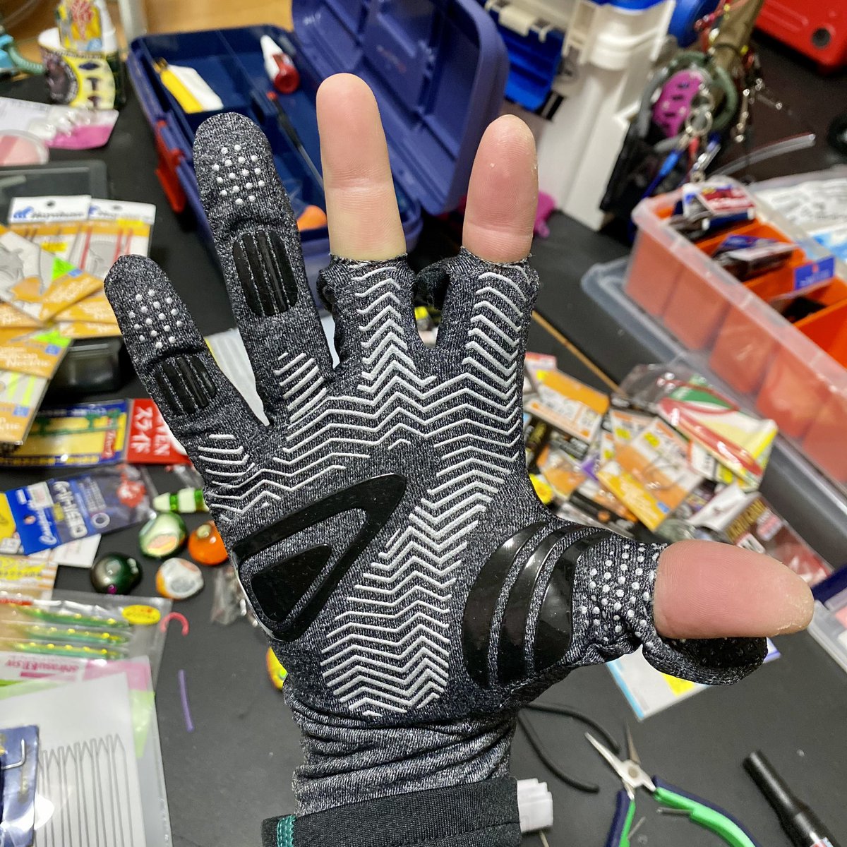 夢釣丸 まさぶう 今からの季節寒いので これで乗り切ります フィッシンググローブ 自作 Extraguardグローブ スマホ対応手袋 Towa 東和コーポレーション 釣り好きな人と繋がりたい