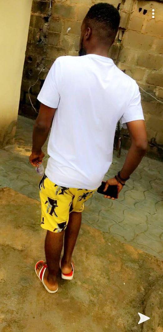 RustyDeejay's tweet photo. Anybody can be your client don't let other people's opinion ruin your own believe in your self ✌🏼

#Rustifiedfingers
#EndSARS 
#EndPoliceBrutalityinNigeraNOW 
#EndSWATInNigeriaNow https://t.co/bL2NW7wLoO