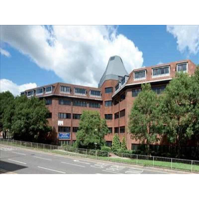 Want a #GreatBusinessLocation - #GreatTransportLinks - #GreatStaffCatchmentArea #EPSOMISFORYOU. Give @cityskylineuk a call for fully #servicedoffices in the heart of Epsom #EpsomOfficeSpace AND #VirtualOfficeServices #OPENINEPSOM #StayAlertSaveLives https://t.co/TVVnl20Lmh https://t.co/T62HYynJ6z