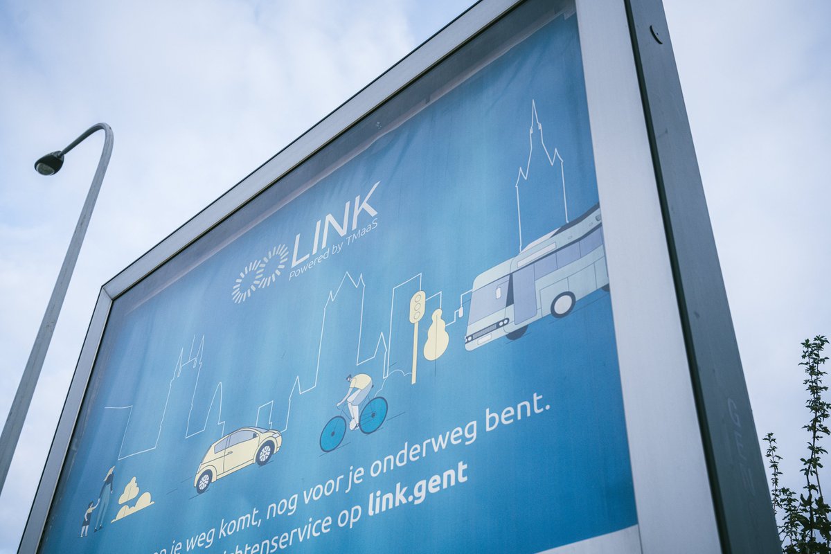 tmaas_eu's tweet photo. Wow! Een levensgrote reclame voor https://t.co/J7ZfcnxeBF! Heb je 'm al gezien? Voor wie dit bord graag live bewondert >> hij staat aan de Universiteitscampus te schitteren! (Oudenaardsesteenweg) https://t.co/gBeB5Nb18Z