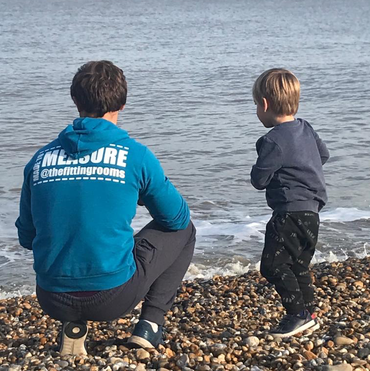 thefittingrooms's tweet photo. Being a dad is a wonderful privilege, but there’s no denying that it can bring many more responsibilities and stresses into your life, making it harder to stay fit. We asked TFR Director Dave, dad of one and father-to-be, for some tips. https://t.co/kpeLLPOeAI #fitdads https://t.co/3AoCBlCrNn
