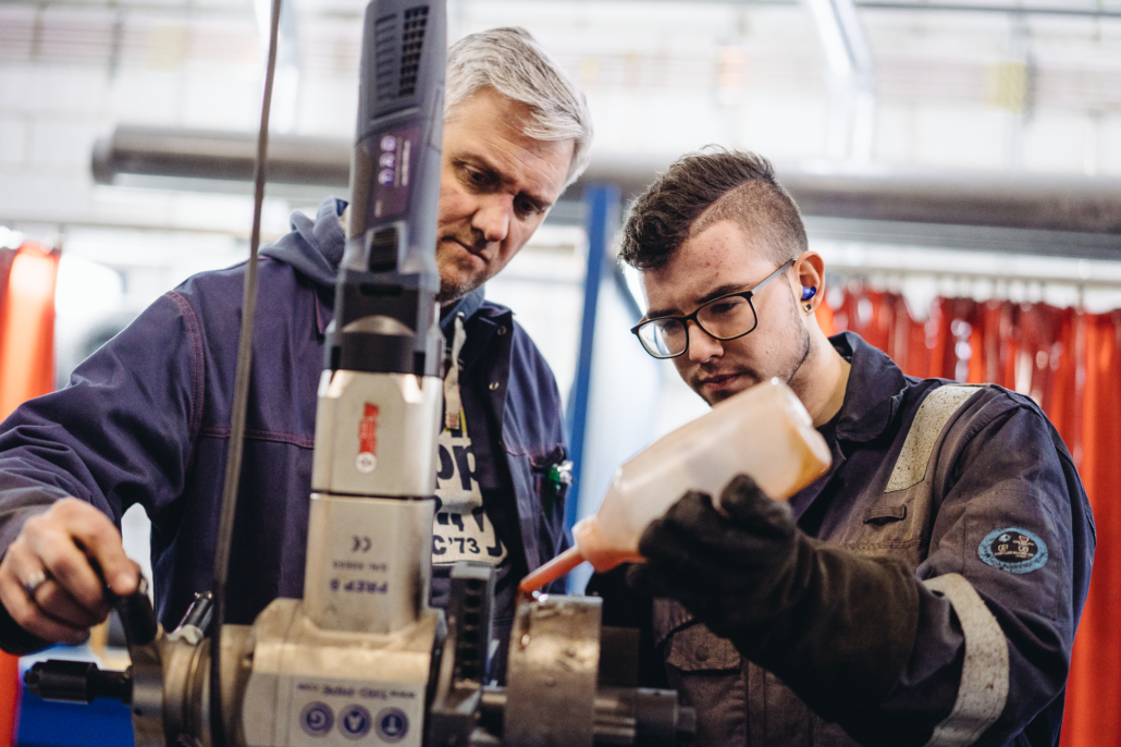 havencentrum's tweet photo. Ook benieuwd hoe we jongeren jobkansen kunnen geven in de haven? Neem om 14 uur digitaal deel aan het event van CVO Vitant en ontdek onze pilootprojecten! 👉https://t.co/MxodknTPhs #rightproject #interreg https://t.co/YLv6hdtQoJ
