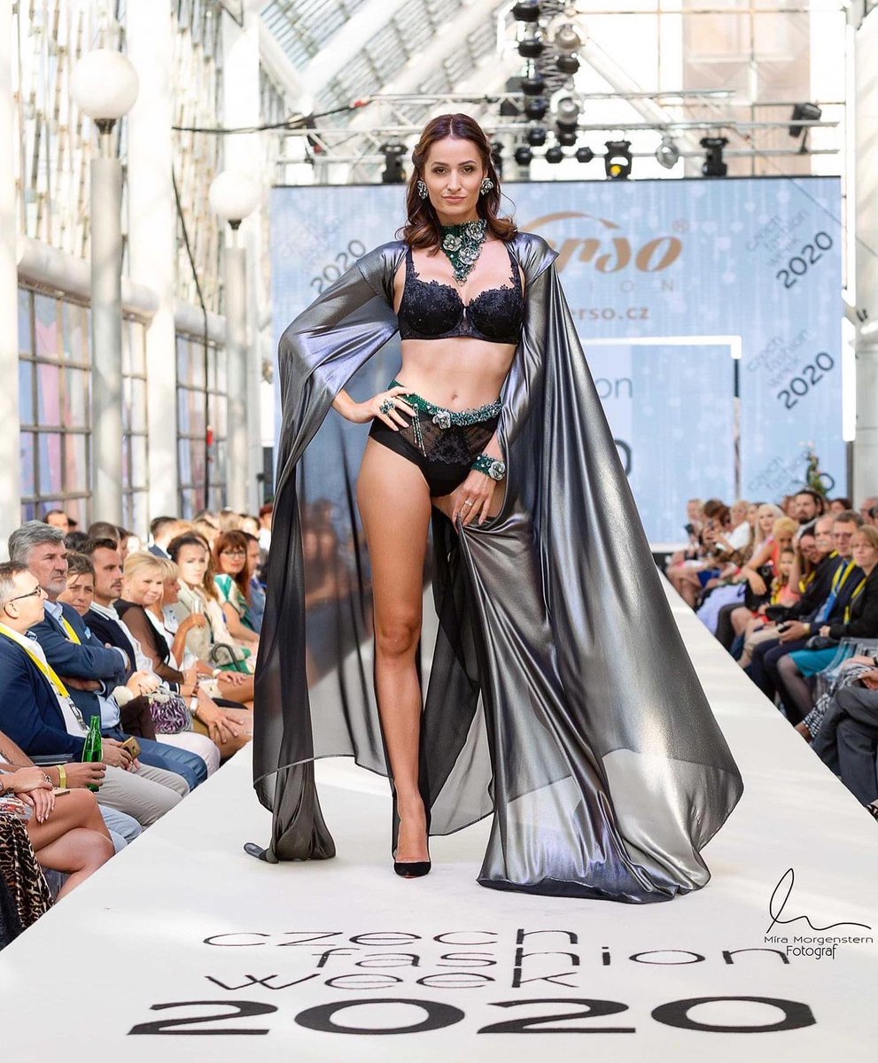 #fashionweek #lingerie #catwalk #runway #model #missworld #supertalent #actress #slunecna #tvseries