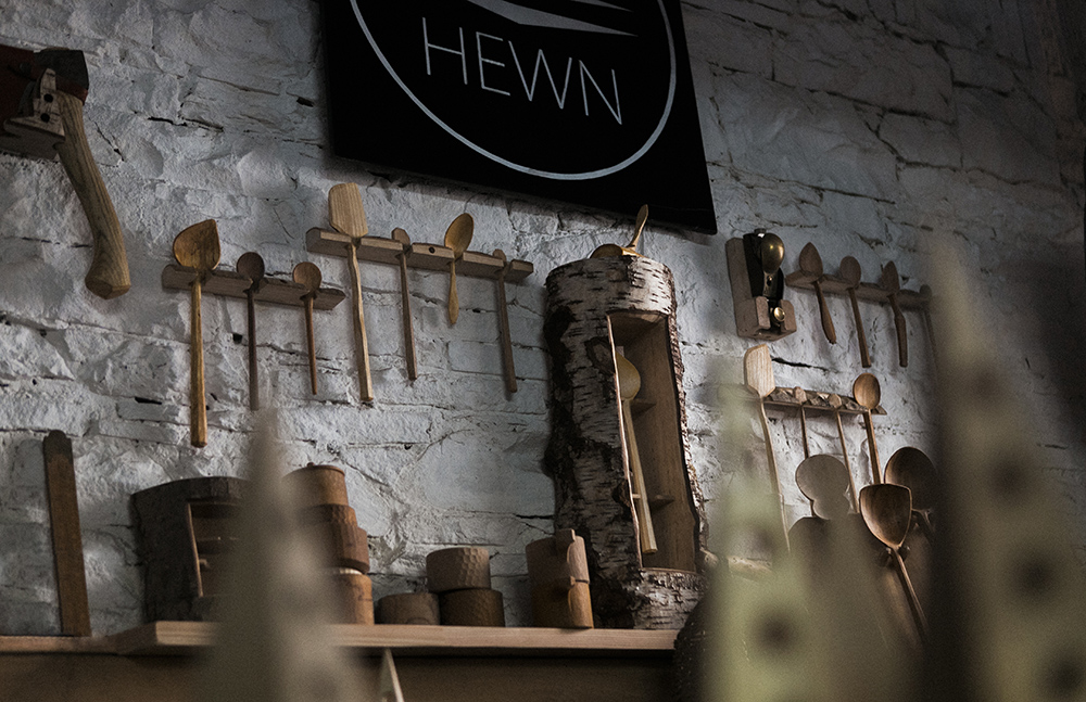 theclareherald's tweet photo. Eamonn giving online Spoon Carving Classes @HewnSpoons

https://t.co/jlz6kzHP2c https://t.co/7oTn4bARCL