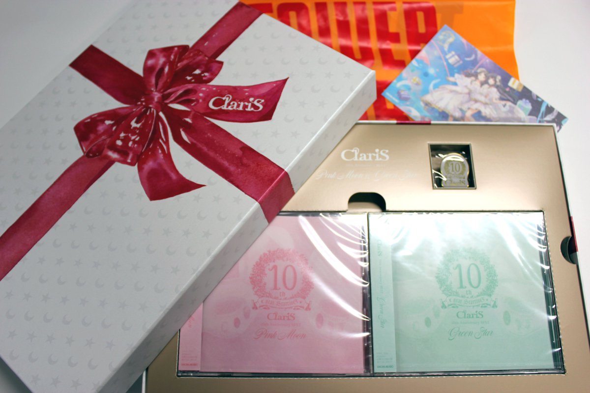 アクワイア タワーレコードさんで Claris 10th Anniversary Best Pink Moon Green Star を購入してきました Claris様10周年おめでとうございます Dreamin が Green Star に 秋黒 Claris Claris10周年 T Co 3catazqw9c