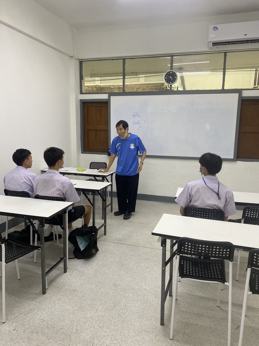 PakatornAcademy's tweet image. “คลาสคณิตศาสตร์ ม.4”

“มาเรียนเลขกับครูหม่องกันนะคะ”

สนใจติดต่อ
Facebook : PAKATÔRN Academy
LINE ID : pakatorn.bkk
Tel : 0866507550, 0868908034
E-mail : pakatorn.academy@hotmail.com

#pakatornacademy #tutorialcenter #Math #ม4 #มัธยมปลาย #คณิตศาสตร์ #pakatorn #เรียนพิเศษ