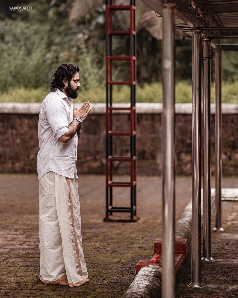 UnniMukundanClb's tweet photo. Unniyettan 😍🤗
@Iamunnimukundan 

#UnniMukundan #UMF #TeamUMF #UM #Unniyettan #SuperMan #MollywoodSuperMan #SuperManOfKerala #SuperManOfMollywood #Meppadiyan https://t.co/yTJJGVoJ9i