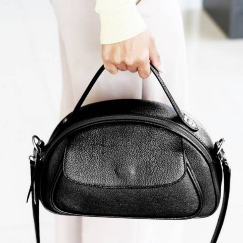 olshophaul's tweet photo. Rekomendasi Olshop Shopee : Brand lokal Tas Kulit asli, untuk wanita.

A THREAD.
👇👇👇 https://t.co/iG8CphctRj