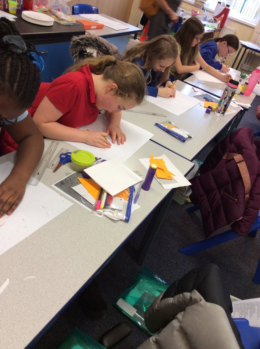 StColumbasCPS's tweet photo. 5 Hawthorn are creating their Escher fish designs. We love Art! @csptsa @StColumbasCPS #fishdesigns #artday https://t.co/UmYx4LzfId