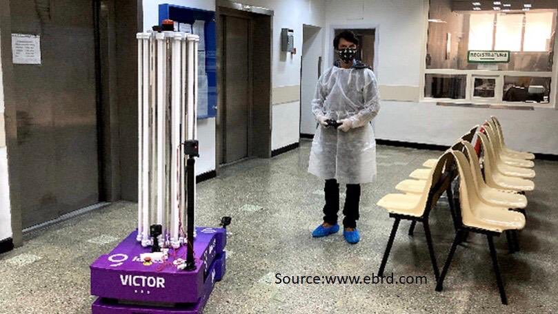 Odobes1Luminita's tweet photo. Victor (named after Ro dr. Victor Babes,microbiology pioneer) is an autonomous #desinfection robot fighting coronavirus at a major Bucharest hospital. Created by @modulabs (friend of #ro2019eu), backed by @EBRD &amp; #EU, soon to reach more hospitals. More👉https://t.co/SOPI2zpfxb https://t.co/aruOWpaVHR