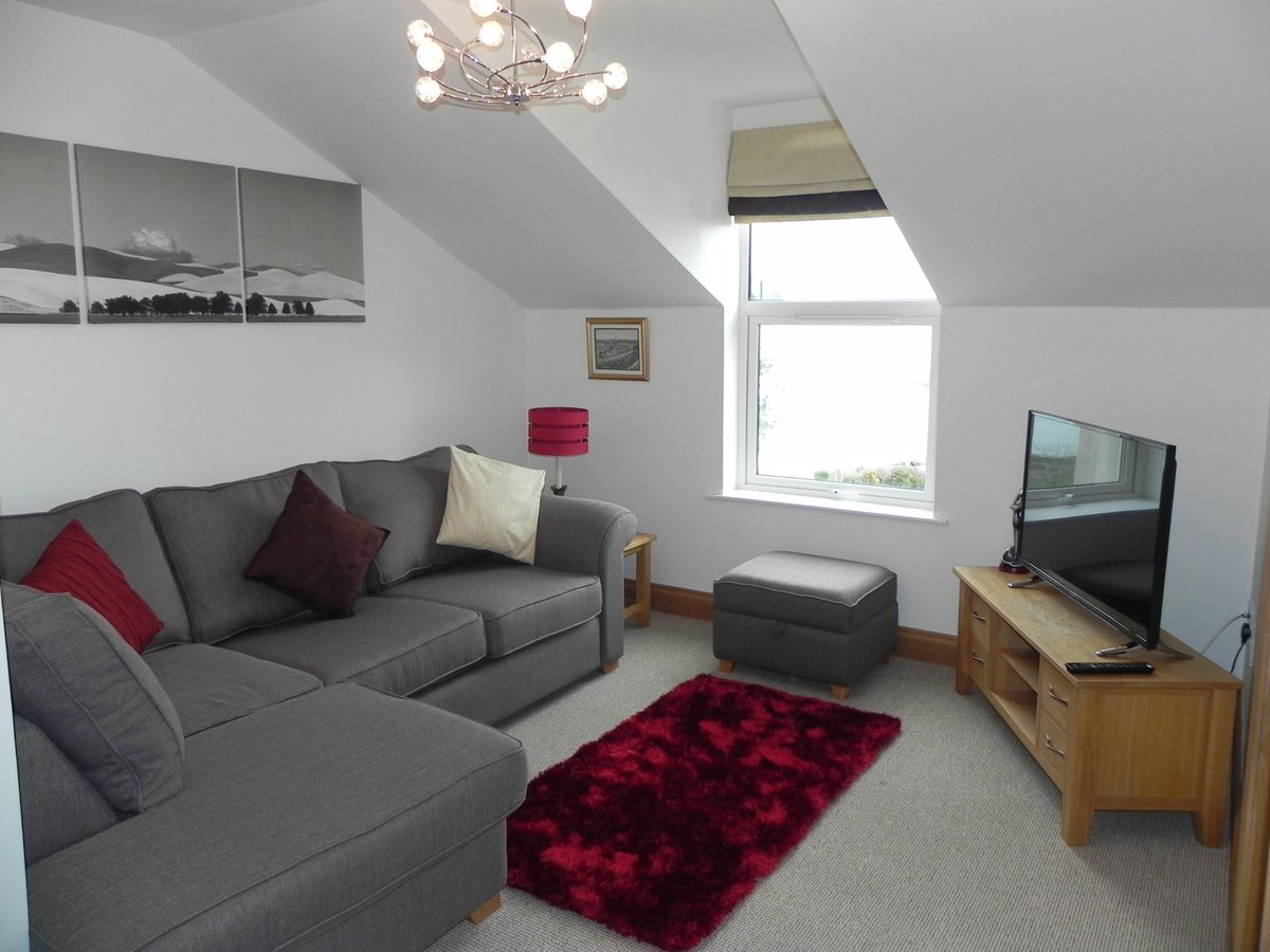 ⚓2 bedroom, 2 bathroom Penthouse Apartment, overlooking Bangor Marina and Pickie Park available🚢 Minimum 2 night stay.
#PENTHOUSE MARINA APARTMENT
Email: info@shellevenhouse.com https://t.co/OWFMLKUWN4