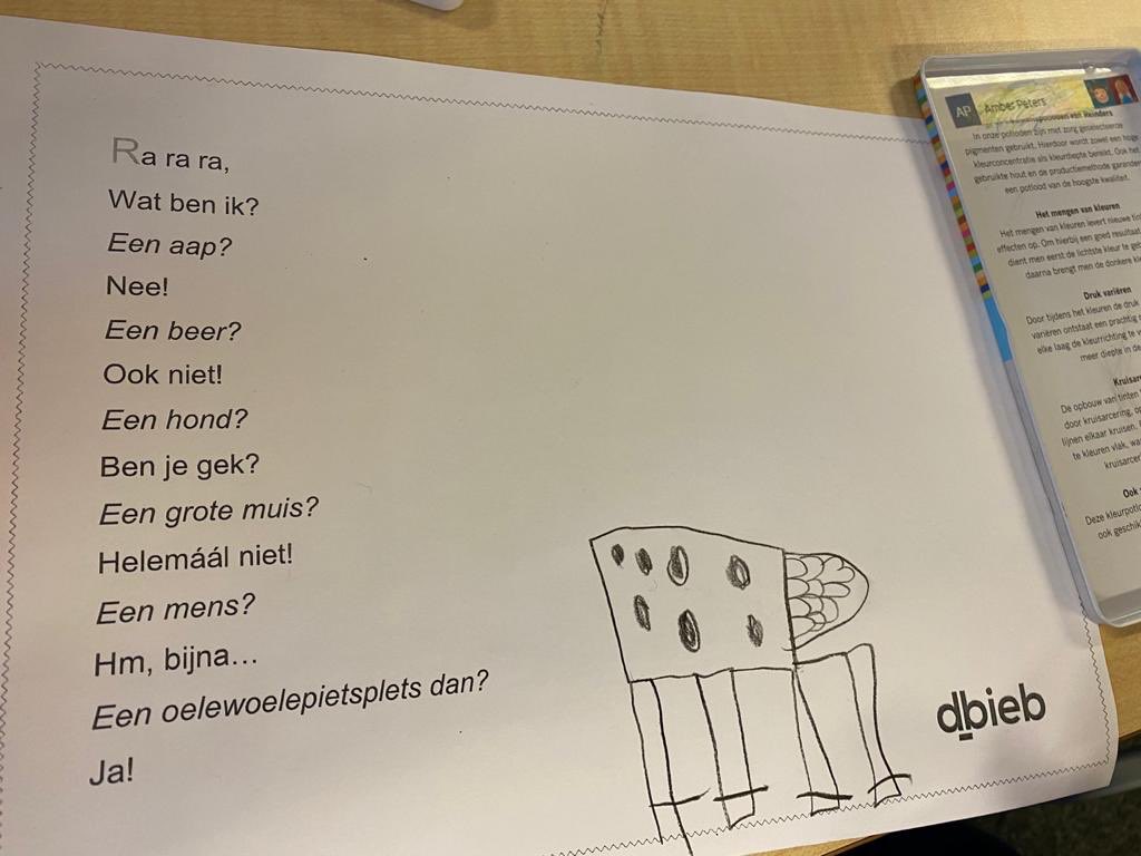 kinderkoepel's tweet photo. Vandaag extra aandacht voor poëzie en genieten van mooie teksten in groep 3 @dbieblwd #leesbevordering #geletterdheid https://t.co/NSyaLptLv6