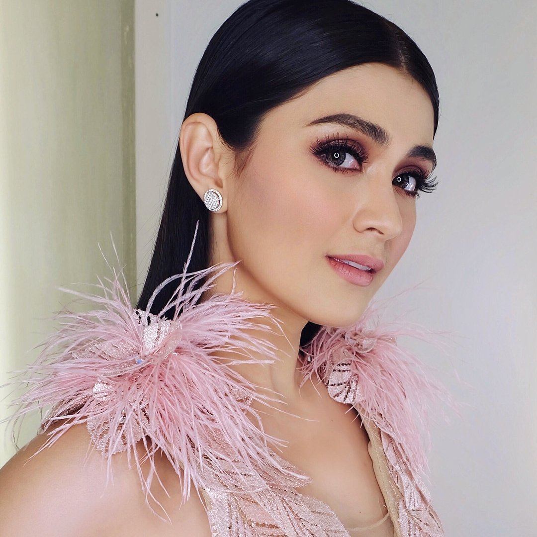 Dearest_Daphne's tweet photo. Have they decided on who's hosting Miss Universe Philippines? Because it ought to be Carla Abellana 👑 https://t.co/WNj7koc98n