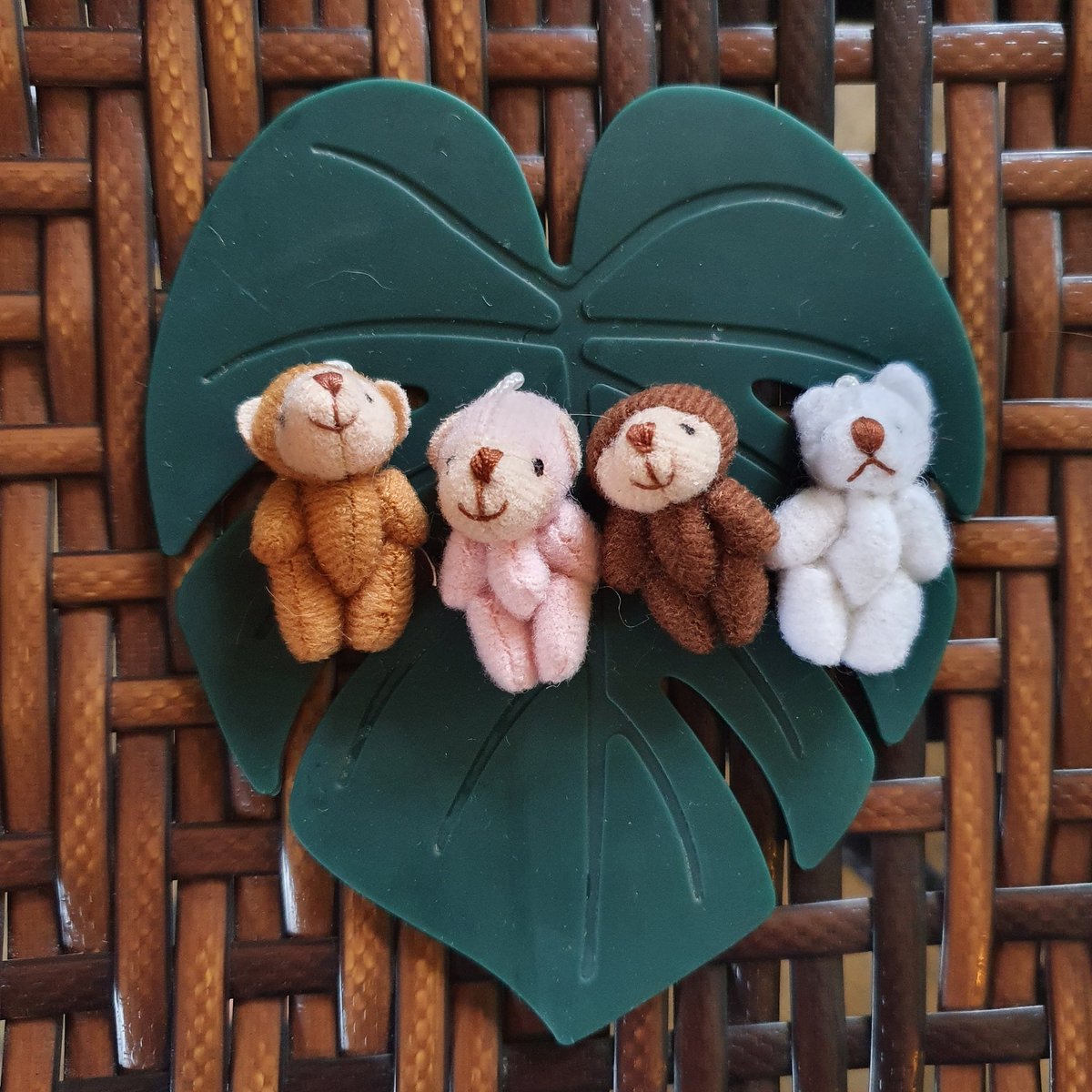 RT) 🌸츄츄 신상 판매🌸
츄츄 가을맞이 신상들이 나왔습니다!
기다려주셔서 감사합니다🥰

🌱판매일정 - 10월 30일까지 
🌱판매폼 - naver.me/IMxIuCN0

#RT 해주시는 3분께 이번 신상들을 드립니다💕