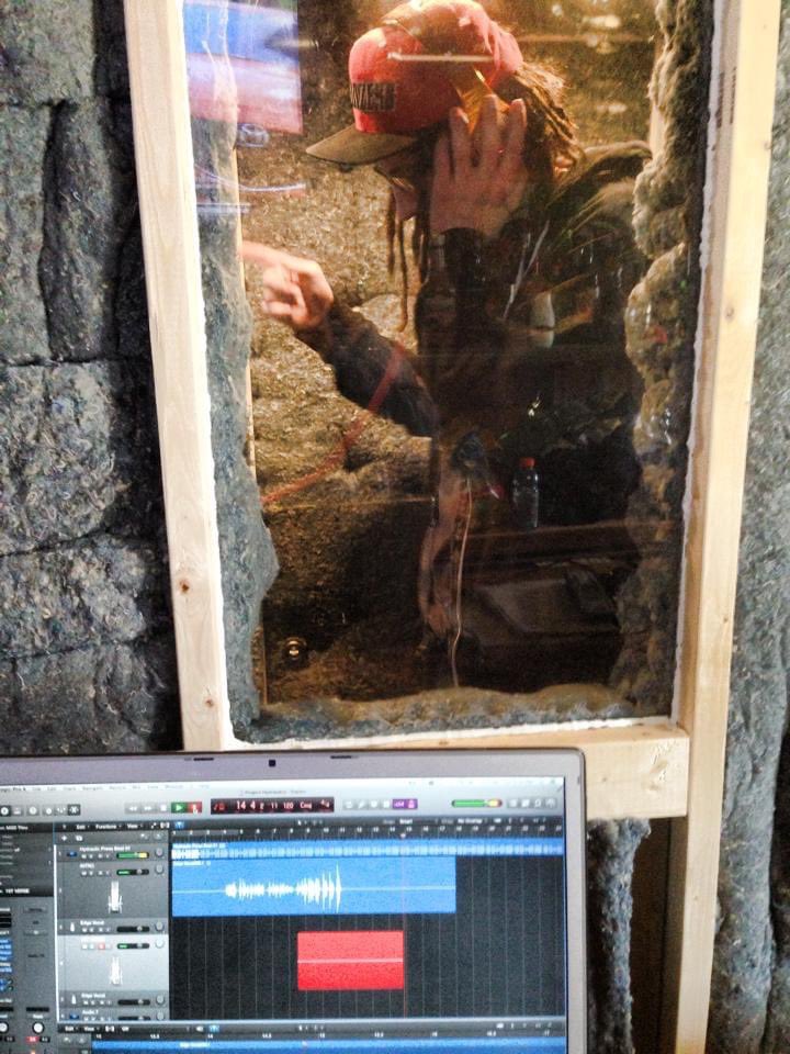 PYGMusic's tweet photo. Play Your Game lost a great man this week.  The infamous AJ Brown aka Lil Weena is in a better place now.  RIP AJ...  you were one of the world’s most hidden talents and never got the fame &amp; fortune you deserved!
We will be working on a tribute to AJ over the next few months https://t.co/OfV4E9yons