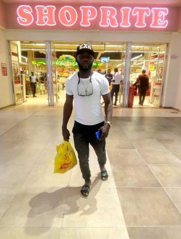 Rip Onyekachi ajaero who died fighting for our freedom....if y’all don’t retweet this then you’re all heartless audio celebrities 💔😡 <a href="/wizkidayo/">Wizkid</a> <a href="/crazeclown/">Dr Craze</a> <a href="/mreazi/">Sir Eazi</a> <a href="/cuppymusic/">Cuppy</a> <a href="/davido/">Davido</a> <a href="/burnaboy/">Burna Boy</a> <a href="/kemismallzz/">Kemi SmallzZ</a> <a href="/Dremodrizzy/">DREMO🔥🐉</a> <a href="/iRuntown/">Runtown</a> #LekkiMassacre #lekkigenocide #Naija