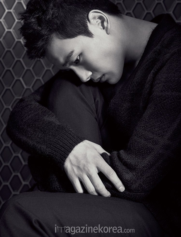 Harper’s Bazaar Korea February 2015