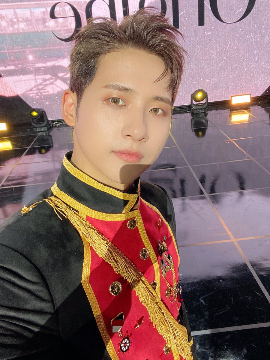 B1A4_CNU's tweet photo. #B1A4 #영화처럼 #영화처럼_돌아온_비원에이포 #신우 #산들 #공찬 https://t.co/KYElXQFpYQ