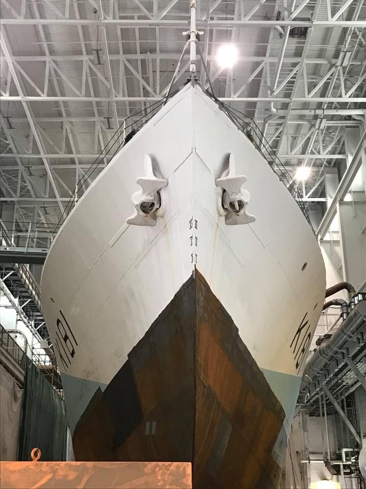 HMCSSACKVILLE1's tweet photo. A close look at some of the recently installed hull plating that replaces some of the areas worst affected by corrosion. This work is critical to maintaining the integrity of our hull. Photos courtesy of #ThePaintLocker on Facebook. https://t.co/OMwUwrhaiU