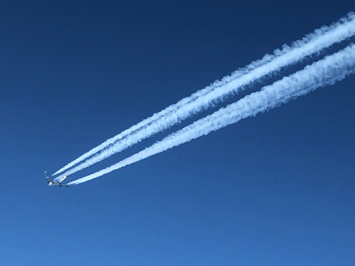 AnnyDivya's tweet photo. Heaven is under our feet as well as over our heads.
-Henry David Thoreau
lemme Know which one is your favourite.
..
.
.
.
.
#sky #day #pilot #pilotlife #technology #pilotlifestyle #wing #photographer #skylife #uniformlife #skyshots #PhotoOfTheDay #photo #minimalism #skylife https://t.co/fcOD5r3mIy