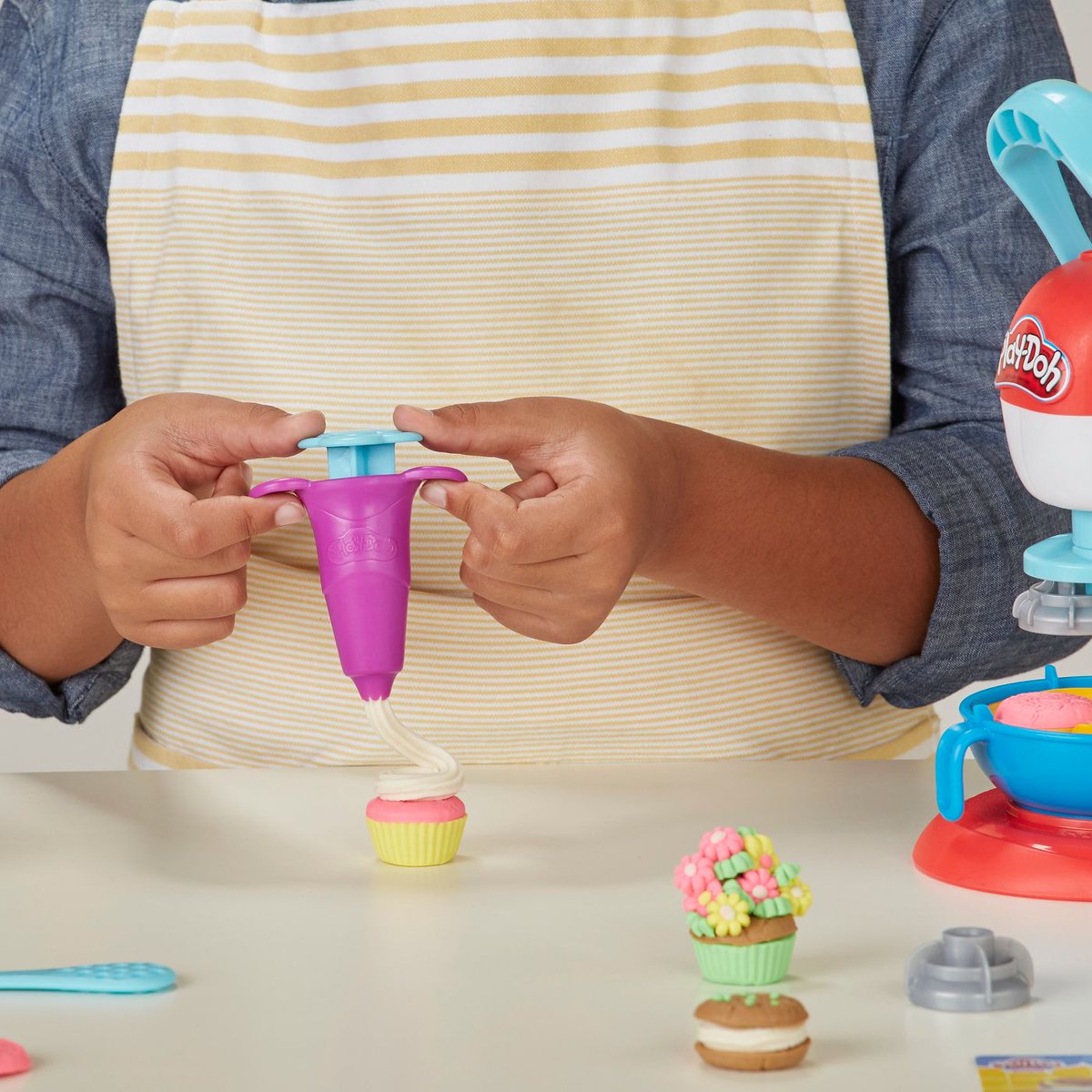 kinderlala1's tweet photo. Another rainy day? It is time for role play and art and craft! Among the many sets you are already accustomed to in our collection at Kinder La La (SE24 0NG), check out our range of Play-Doh sets, including Kitchen creations.
Browse for rainy days ideas at https://t.co/fghTE8ZvKg https://t.co/uD6eOZyH2O