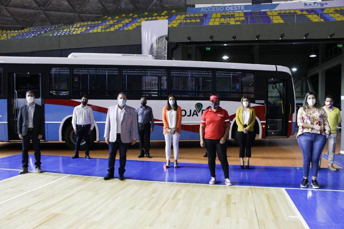 QuintelaRicardo's tweet image. Comenzaron las capacitaciones a las y los 150 choferes de la empresa Rioja Bus y a los 25 técnicos. Me enorgullece ver el entusiasmo por aprender, mejorar y capacitarse. Estoy seguro que pondrán lo mejor de sí, para brindar un servicio de calidad para las riojanas y riojanos.
⬇️