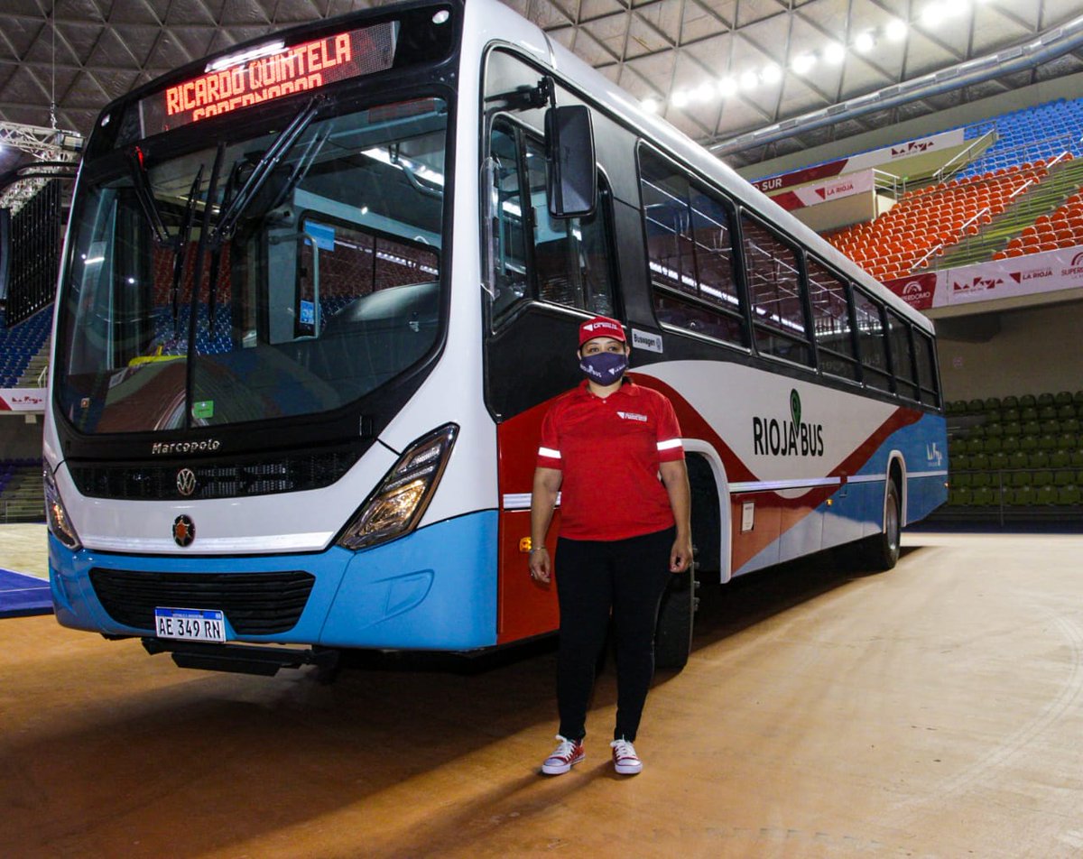 QuintelaRicardo's tweet image. Comenzaron las capacitaciones a las y los 150 choferes de la empresa Rioja Bus y a los 25 técnicos. Me enorgullece ver el entusiasmo por aprender, mejorar y capacitarse. Estoy seguro que pondrán lo mejor de sí, para brindar un servicio de calidad para las riojanas y riojanos.
⬇️