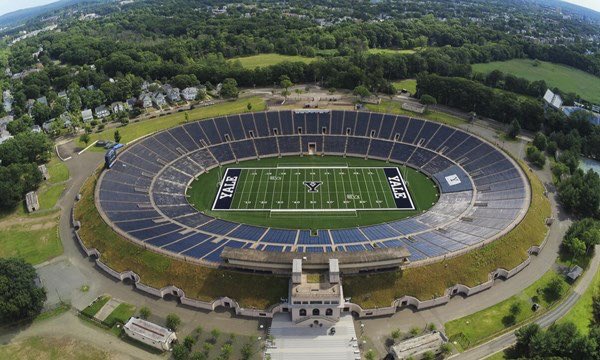 KadariMachen's tweet photo. Blessed and honored to have received my 1st offer from Yale University! #ThisisYale 🔵⚪️ https://t.co/YnbIipmyby