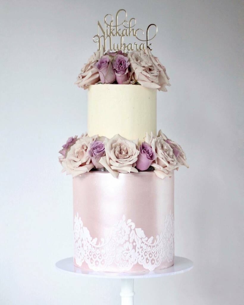 Floral buttercream &amp; fondant cake for a recent Nikkah celebration 🌹 
.
.
#floralcakes #buttercreamcake #nikkah #nikkahcake #engagmentcake #agd #womenscakes #cakesforher #birthdaycakes #smbccake #sheffieldcakes #cakephoto #buttercreambirthdaycake #lux… instagr.am/p/CGmuflyAySV/