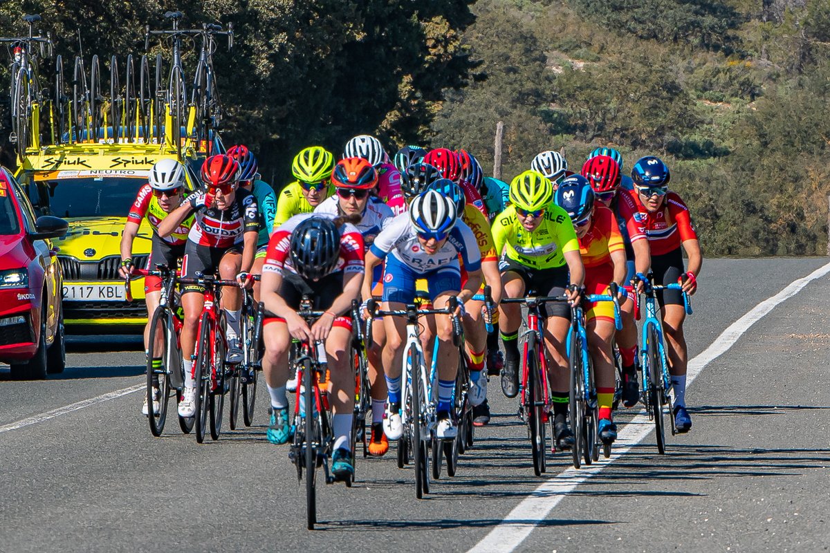 Can you train yourself to tolerate the pain and suffering endured during bike racing to improve performance? Read about the psychology of suffering in my latest blog and how you can use mental techniques to better cope with the pain.
bit.ly/3obesWf